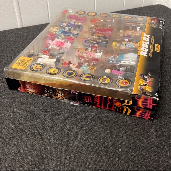 Roblox Celebrity Collection Series 4 Figurine Pack - Picture 14 of 14